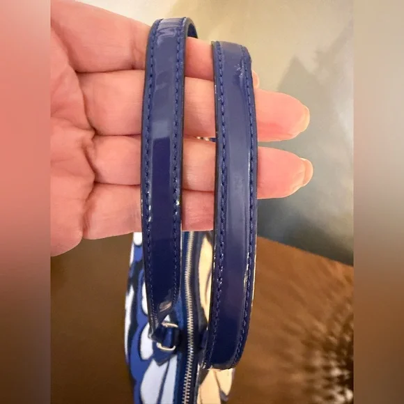 Coach Poppy Floral Navy and Cream Tote Bag - Picture 4 of 13